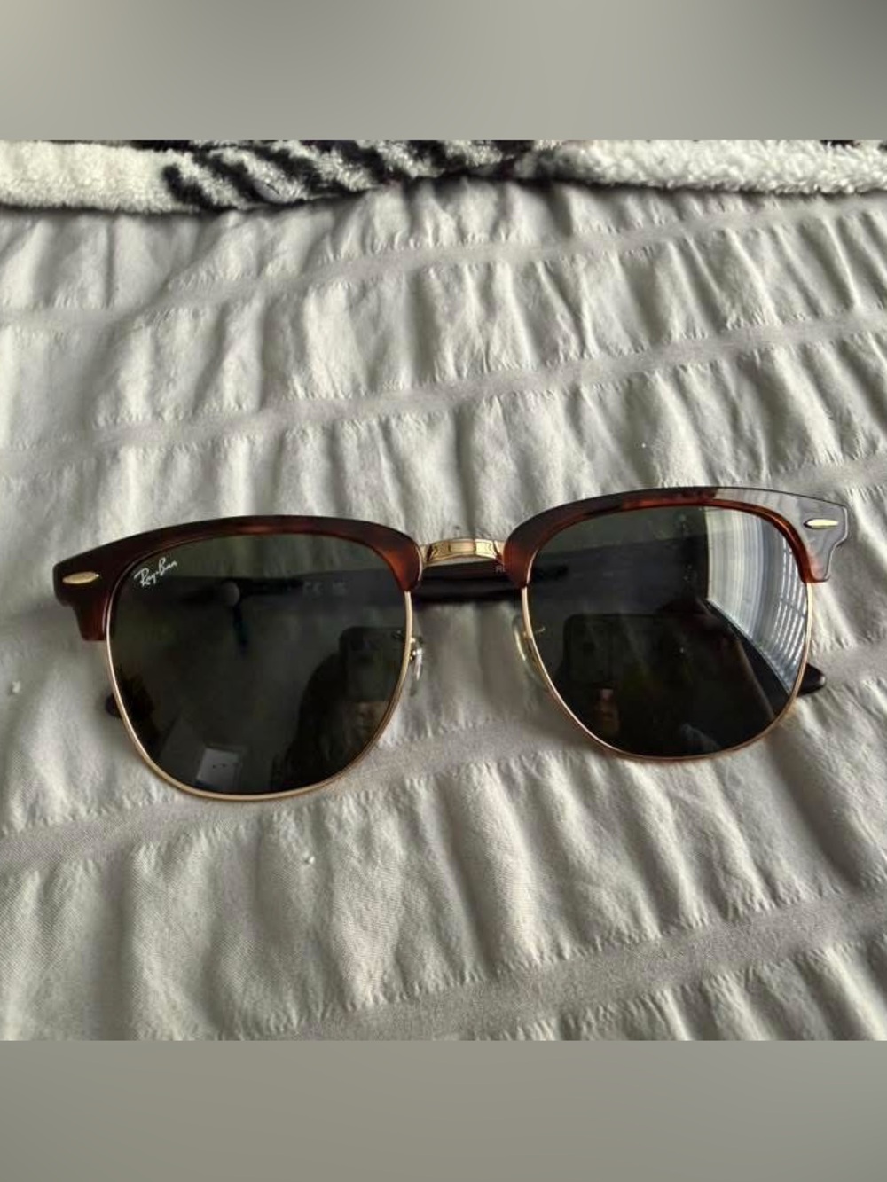 Ray-Ban Clubmaster Sunglasses Brown Tortoise with Dark Lenses